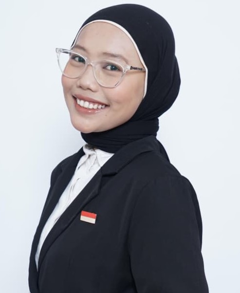 Ms. Yulia Febrianti Putri